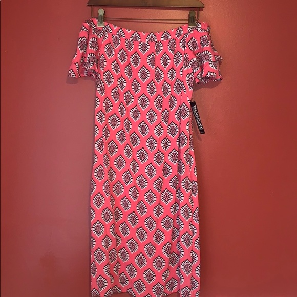 Off the shoulder dress - Picture 1 of 3